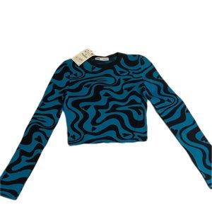 zara blue and black long sleeve patterned sweater (size M, NWT)